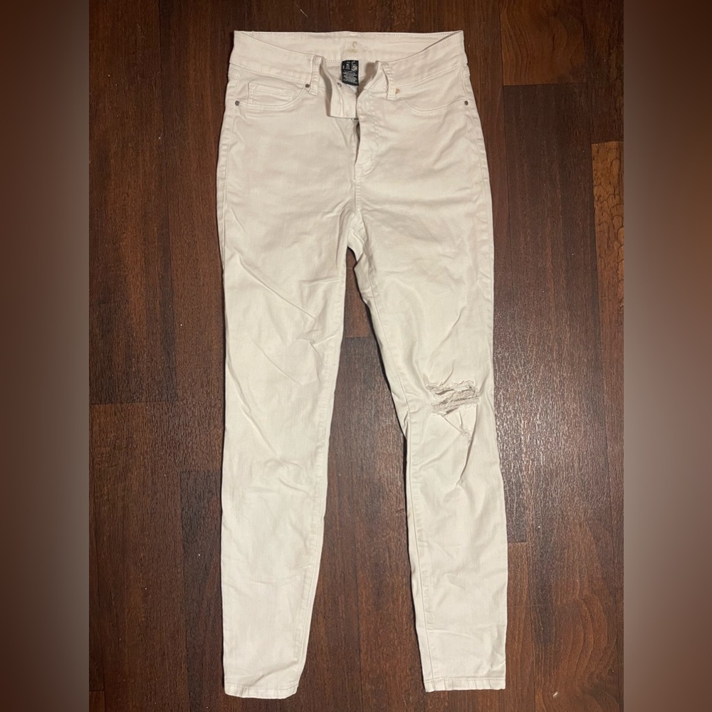 Rewash Size 27 White Ripped Jeans